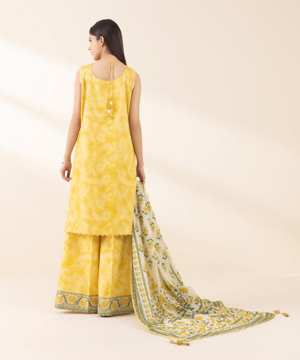 3 Piece Unstitched Embroidered Lawn Suit