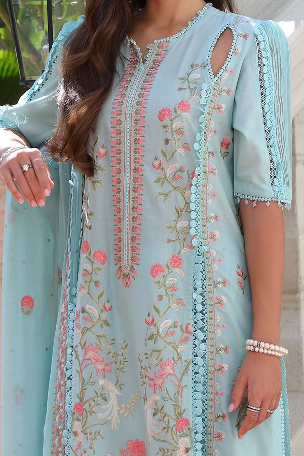 3 Piece Unstitched Embroidered Lawn Suit